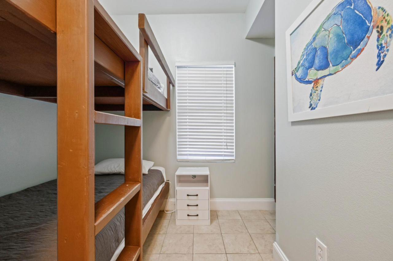 Laketown Wharf! Sleeps 9 - Resort Beach Condo, Stunning Ocean Views! By Dolce Vita Getaways Pcb Panama City Beach Exterior foto