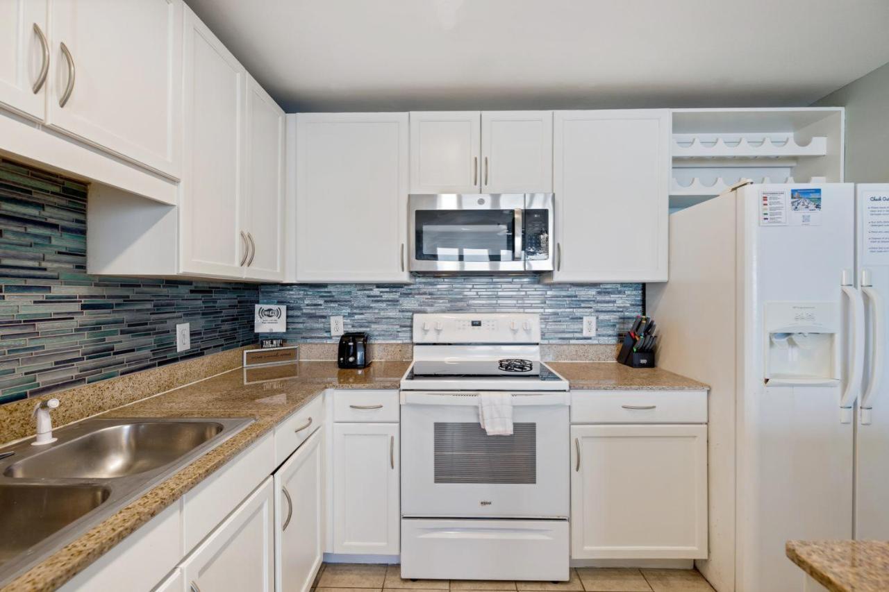 Laketown Wharf! Sleeps 9 - Resort Beach Condo, Stunning Ocean Views! By Dolce Vita Getaways Pcb Panama City Beach Exterior foto